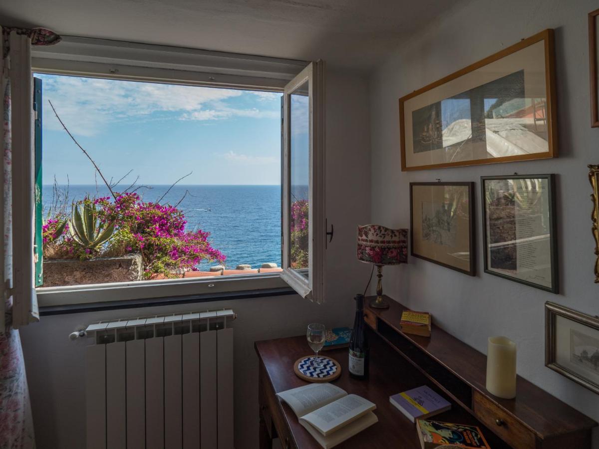 Refilea Sea View Tower Villa Вернаца Екстериор снимка